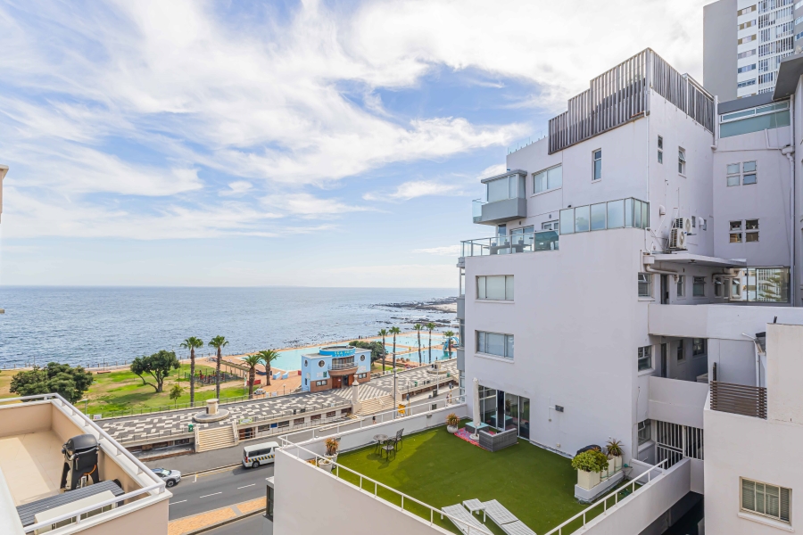 3 Bedroom Property for Sale in Sea Point Western Cape